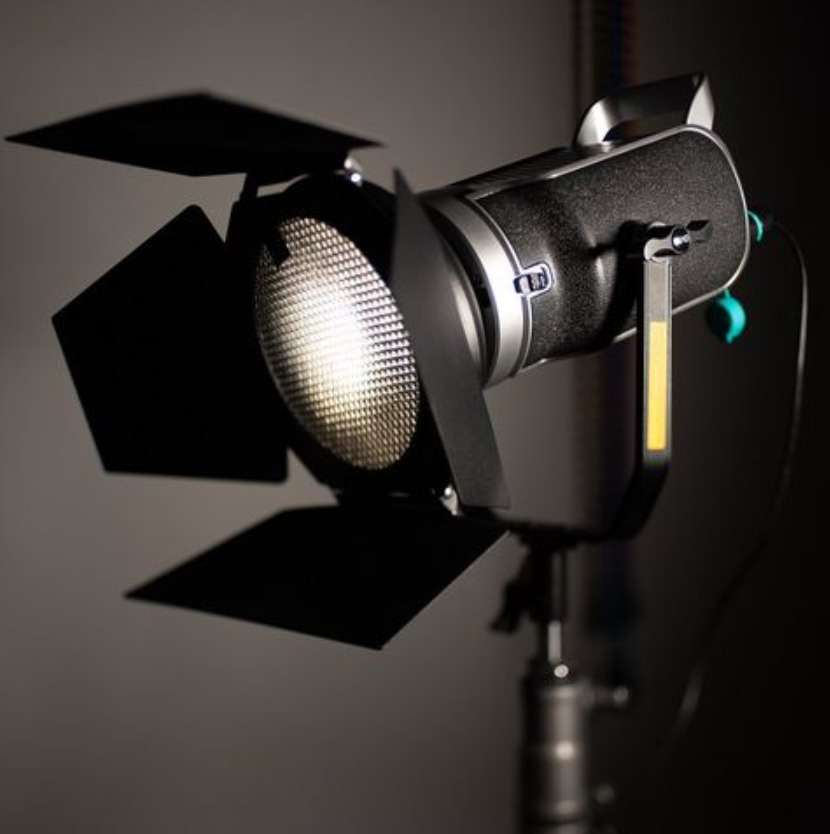 Beginner's Guide: A Collection of Photography Lighting Equipment 7