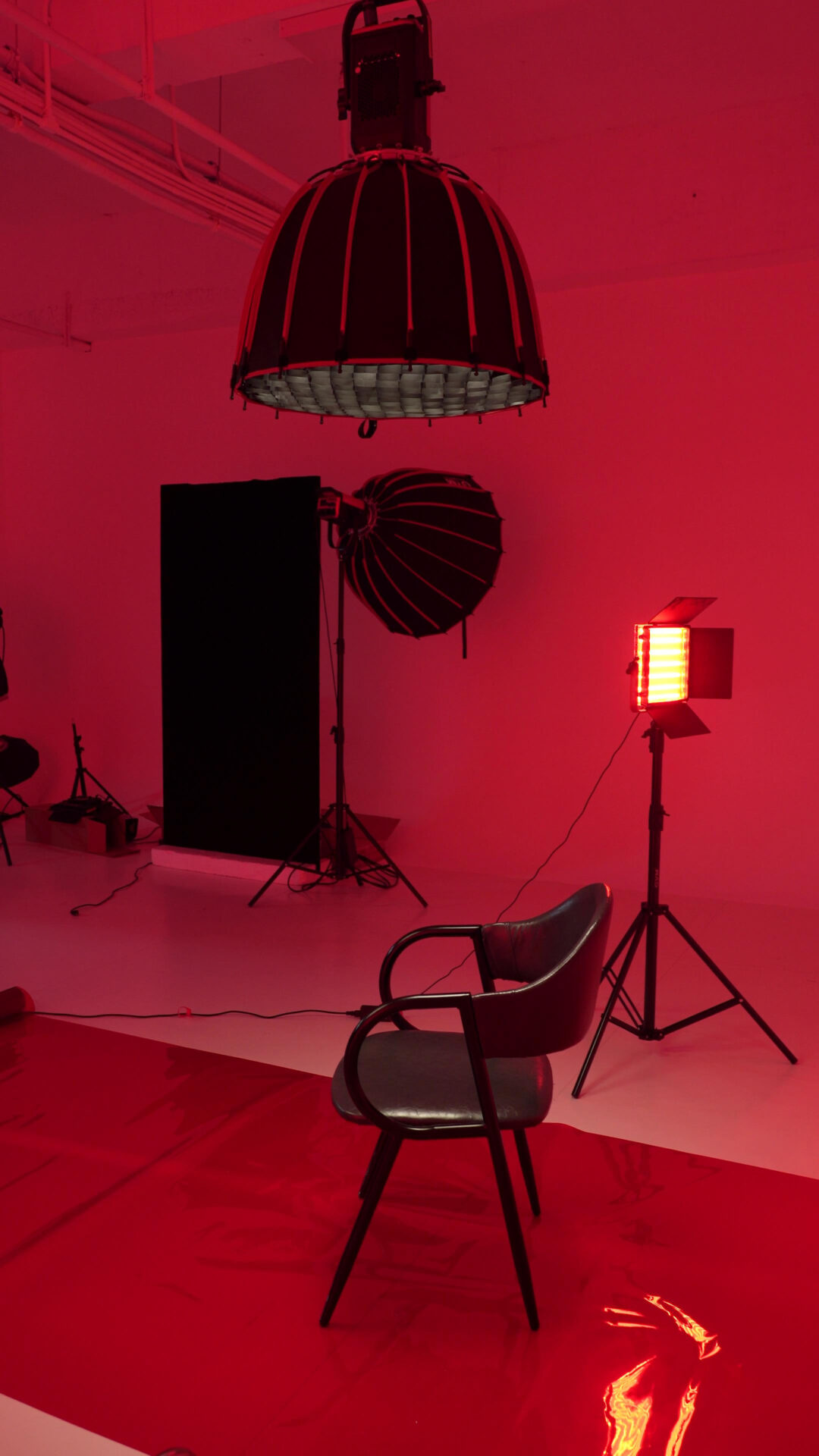 Creative Portrait Lighting Guide: GVM lamps help create a great atmosphere and visual impact 5 图片5 1 4