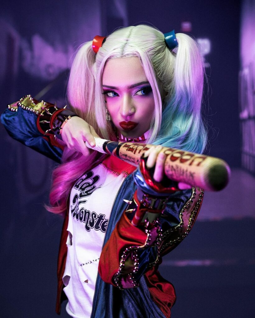 Charm bloom: GVM light to illuminate the "clown girl" photo 1 364941733 128366010321398 4908875069480580135 n