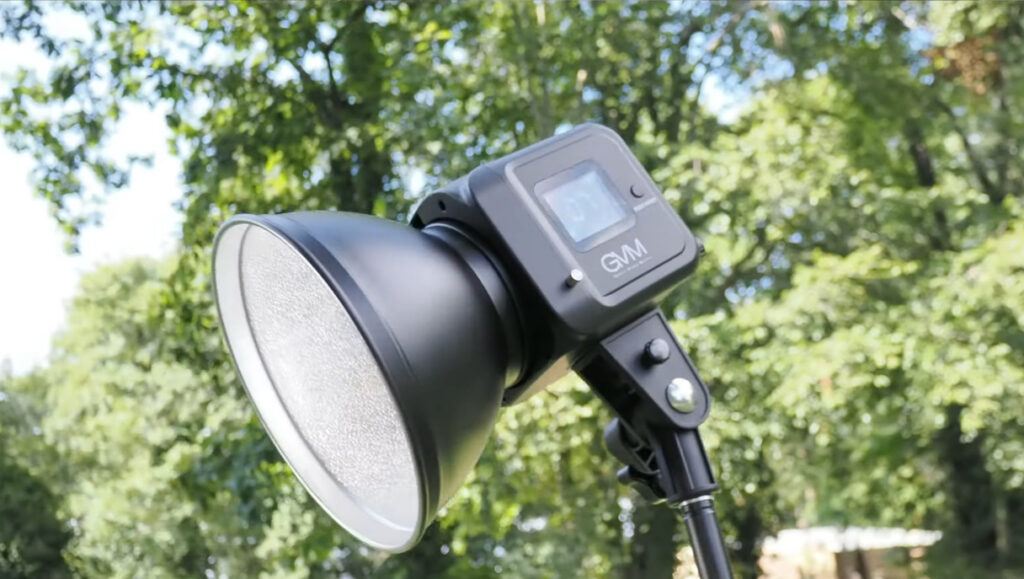 Unlock the outdoor creativity, and the GVM lights up every corner for you 2 QQ截图20230822121130