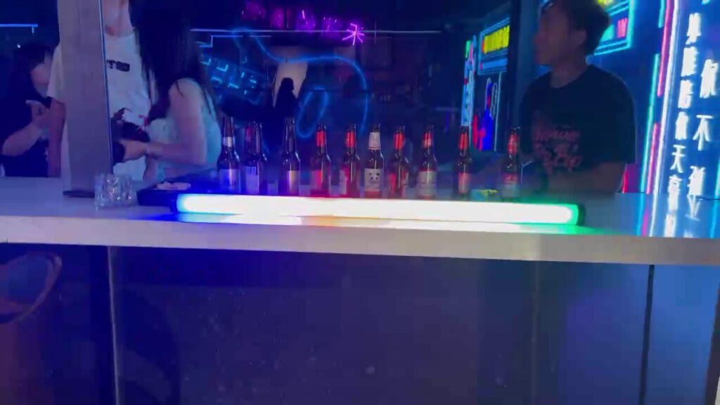 The first choice of film and television crew lighting and art props of the new favorite 1 图片2 1
