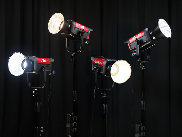 GVM-200: Comprehensive photo studio lights meeting core quality elements